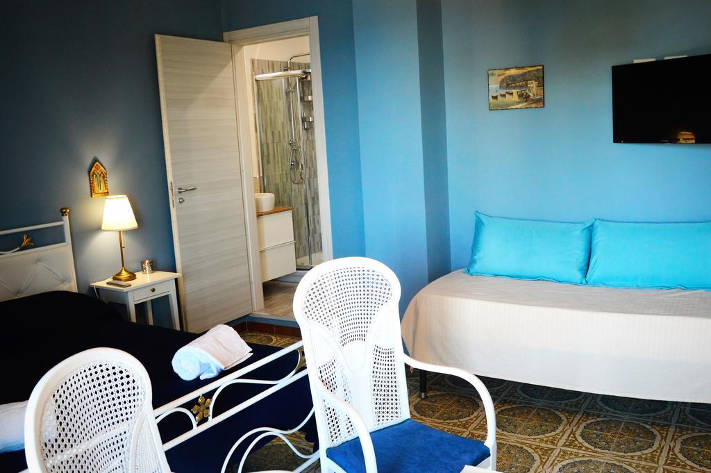 B&B A Due Passi Dal Mare ตาออร์มินา ภายนอก รูปภาพ