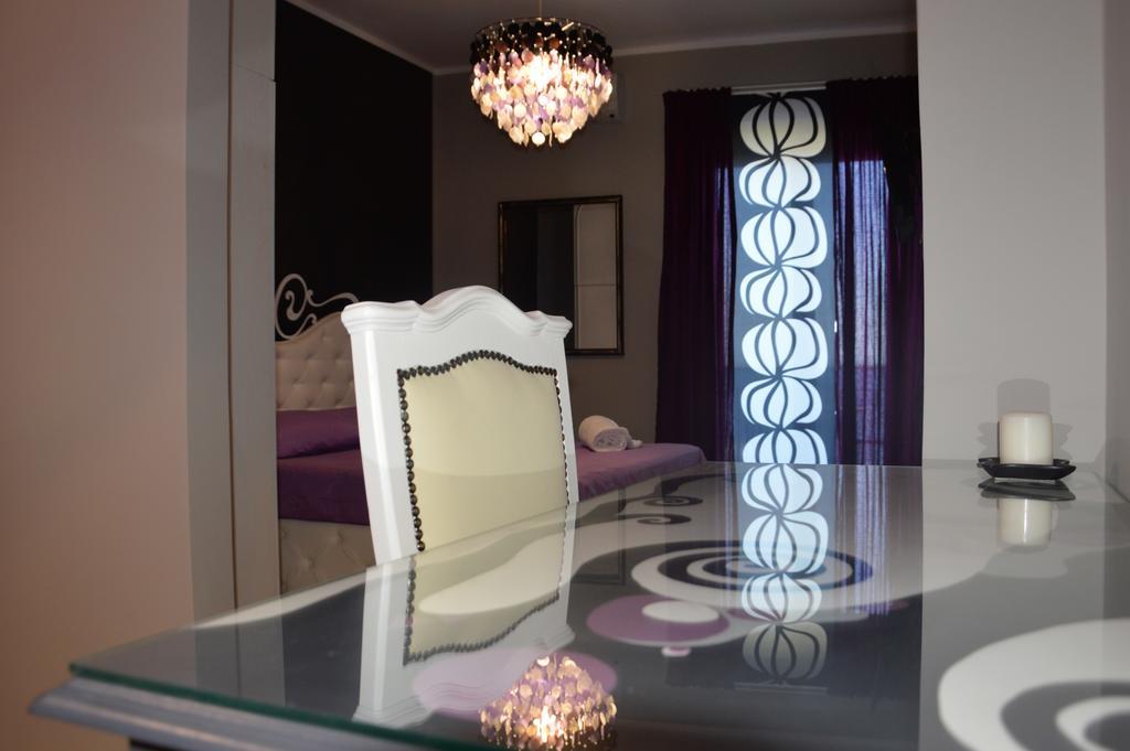 B&B A Due Passi Dal Mare ตาออร์มินา ภายนอก รูปภาพ