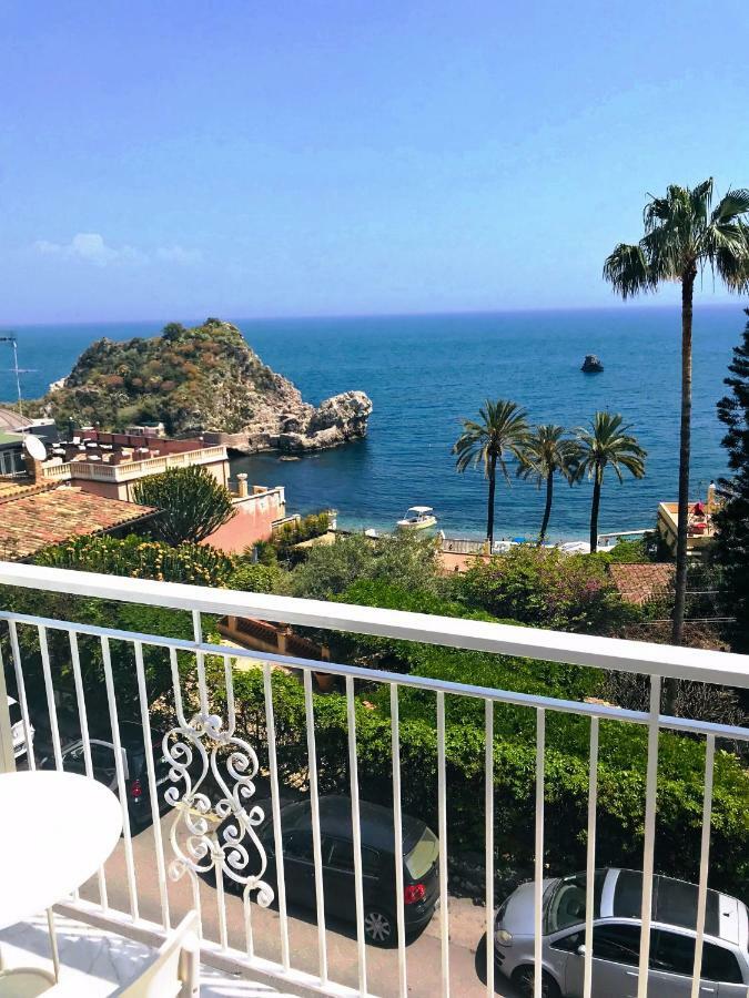 B&B A Due Passi Dal Mare ตาออร์มินา ภายนอก รูปภาพ